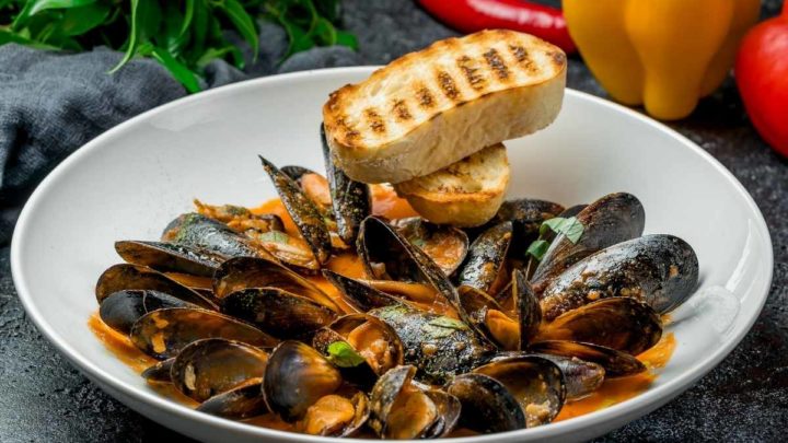 Serve Mussels with Bread